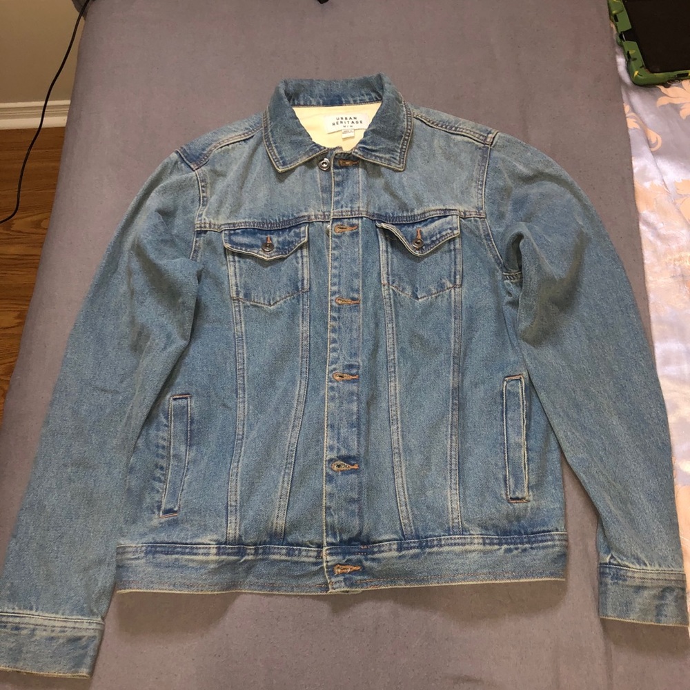 Jackets - Picture 2 of 9